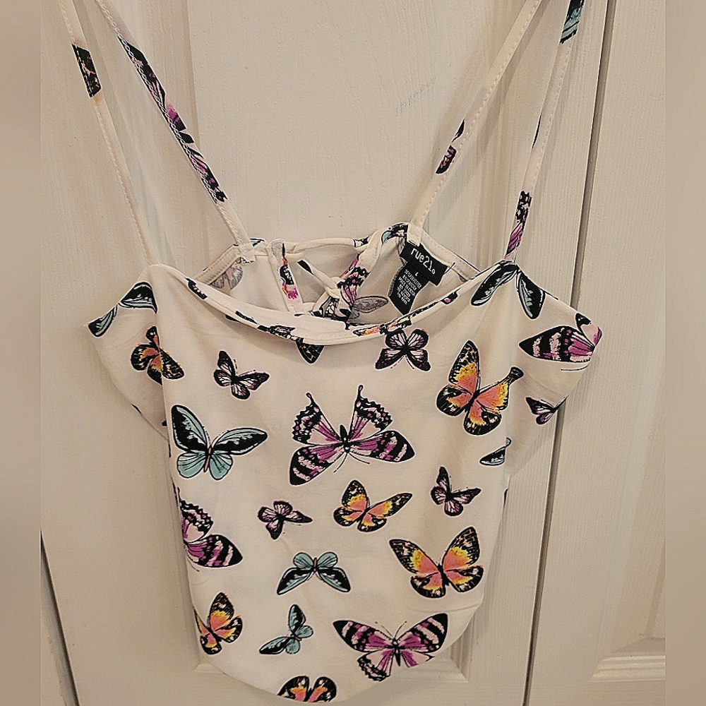 Crop top from Rue 21 - Picture 2 of 4